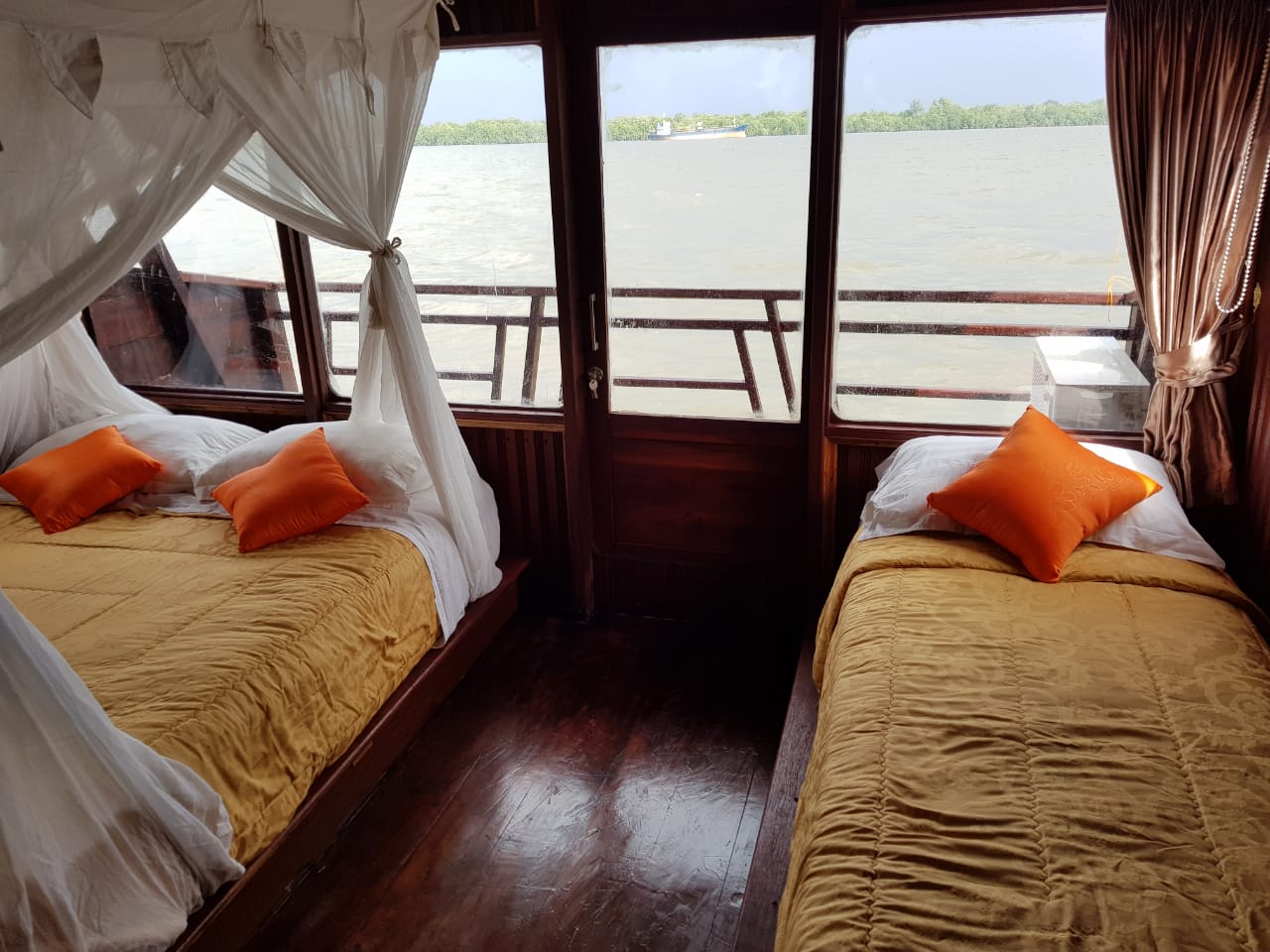 BET Bed Configuration On Deluxe 1 Cabin & Super Deluxe 2 Cabins (1)