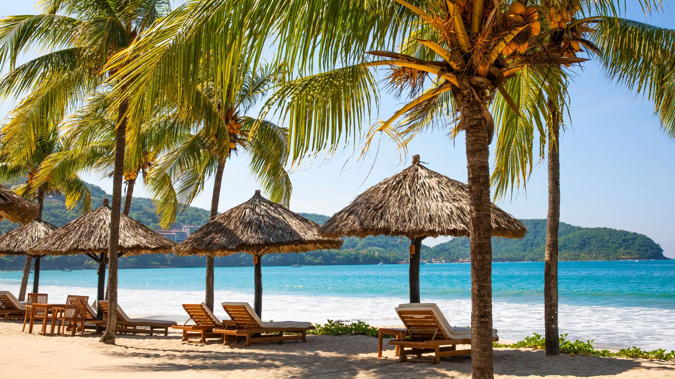 Thompson Zihuatanejo P003 Exterior Beach Seating.16X9