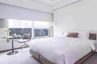 Hotel Stage Hong Kong (1).jpg