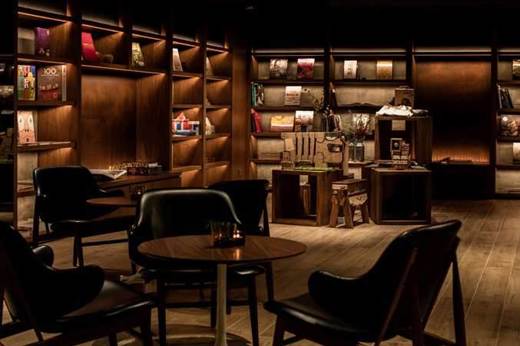 Hotel Stage Hong Kong (6).jpg