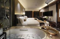Royal Plaza Hotel Hong Kong (12).jpg