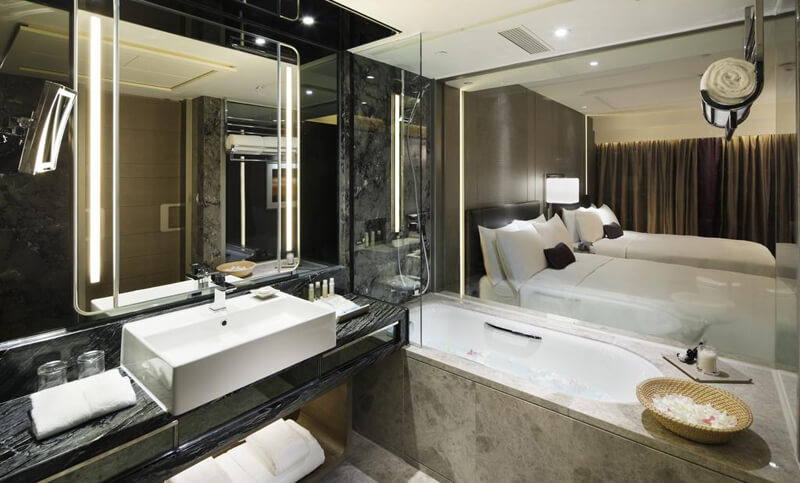 Royal Plaza Hotel Hong Kong (11).jpg
