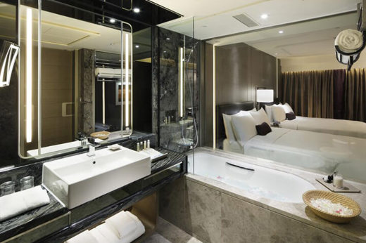 Royal Plaza Hotel Hong Kong (11).jpg
