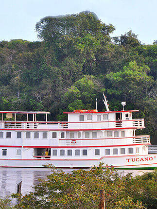 The authentic and comfortable Tucano Amazon cruise 