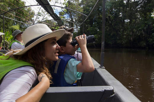 Enjoy memorable excursions by canoe 