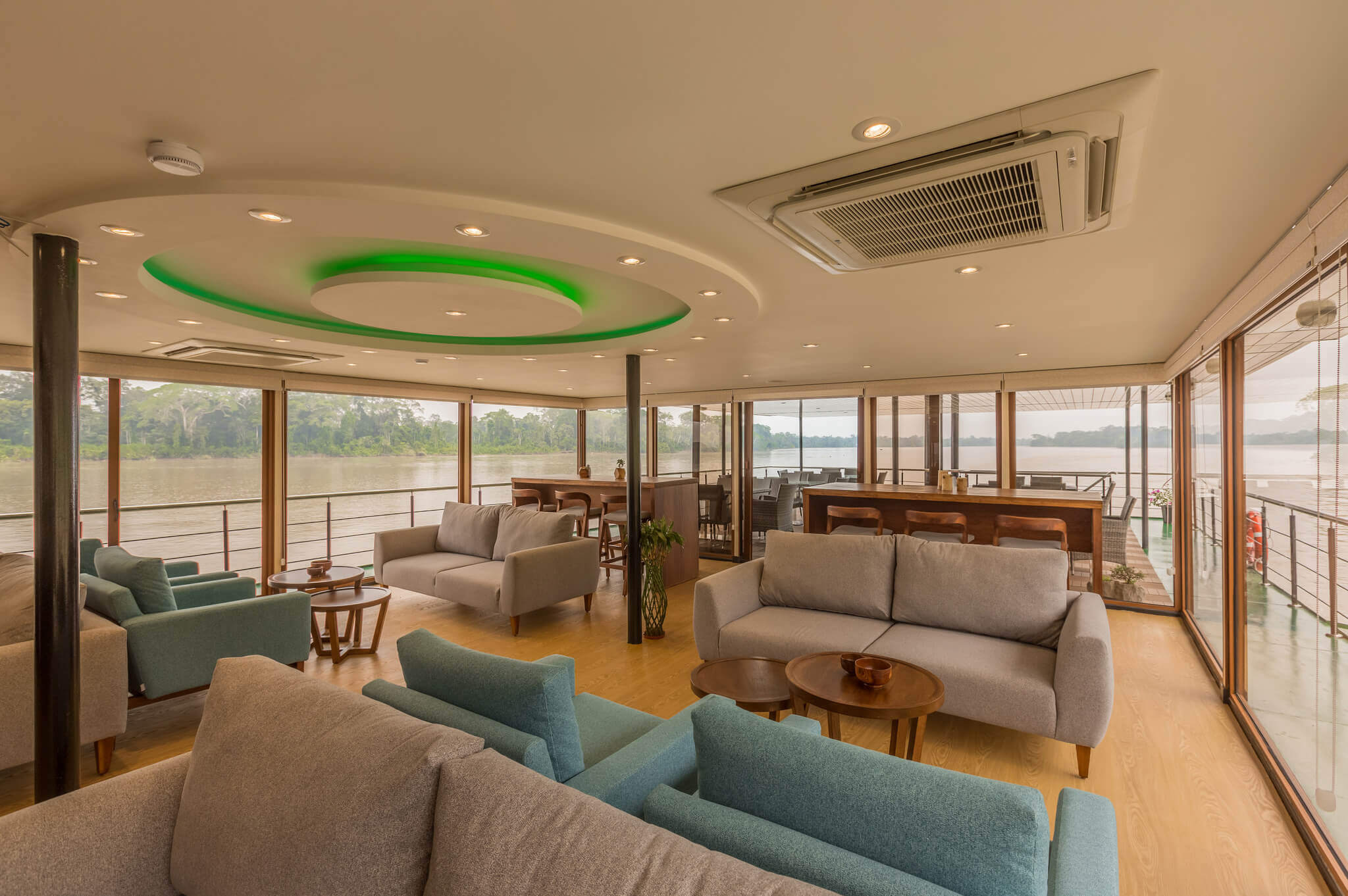 The spacious lounge