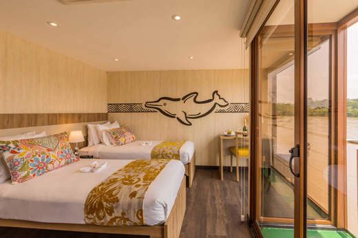 Twin cabin 