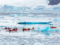 Excursion through an ice field