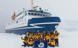 Antarctica Air Cruises (1).jpg