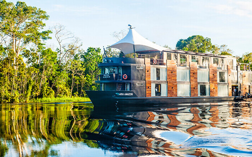 Aria Amazon cruise in Peru 