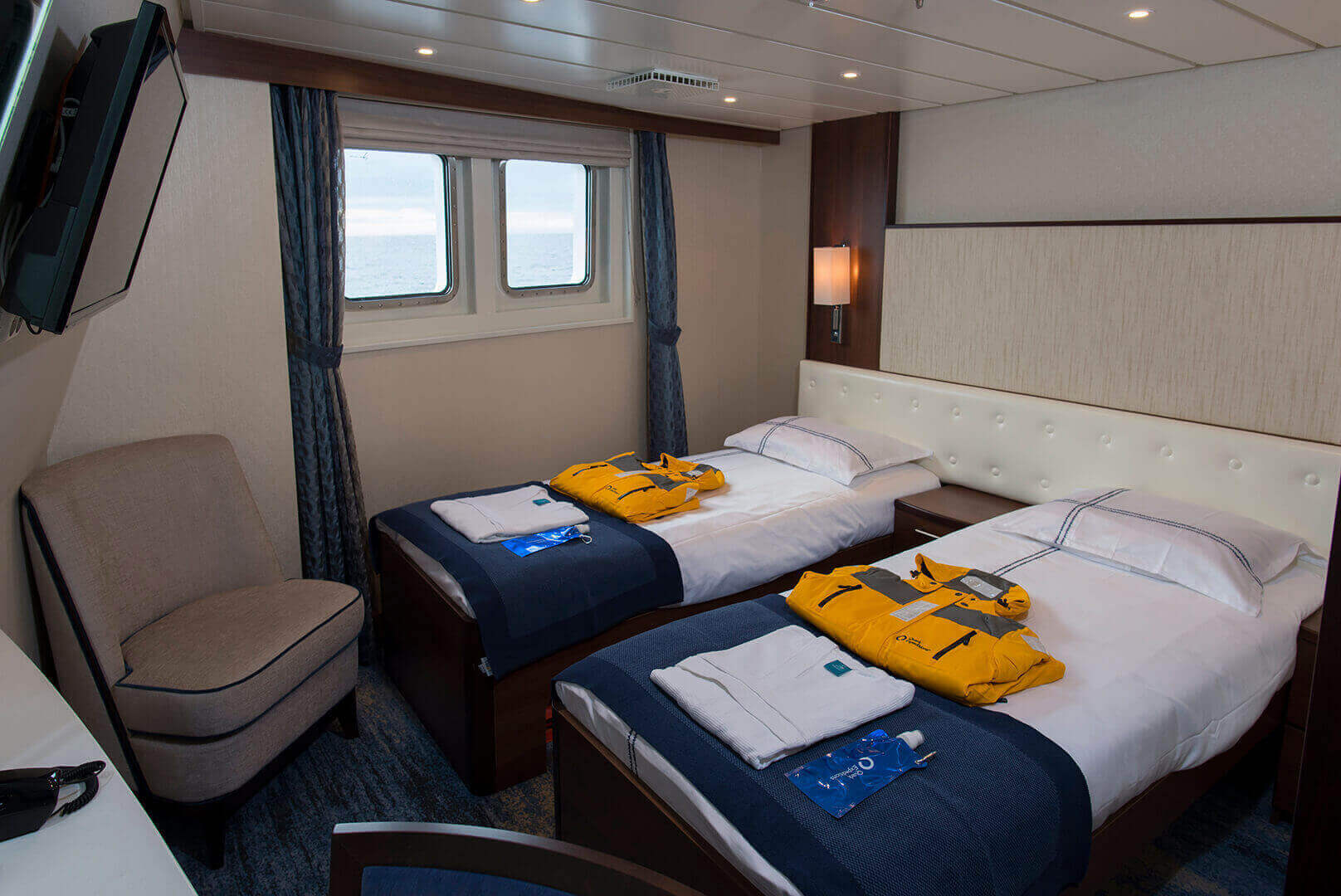 Deluxe Cabin, Ocean Adventurer.jpg