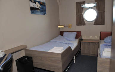 Twin Porthole