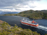Skorpios III cruising in Patagonia 
