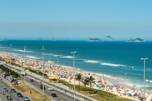 It's a short stroll to the beach