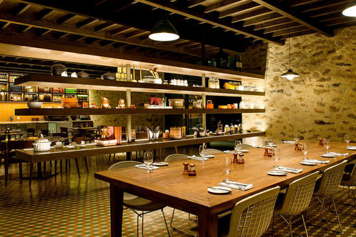 The restaurant 
