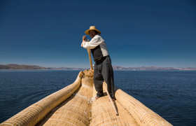 île d'Uros Lac Titicaca