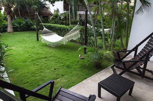 queengardenviewroomprivategarden-standard.jpg