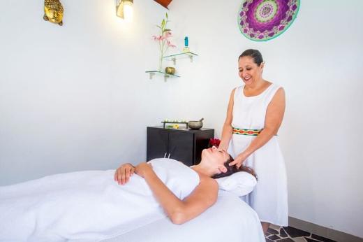 hotel-illusion-boutique-massage-room.jpg