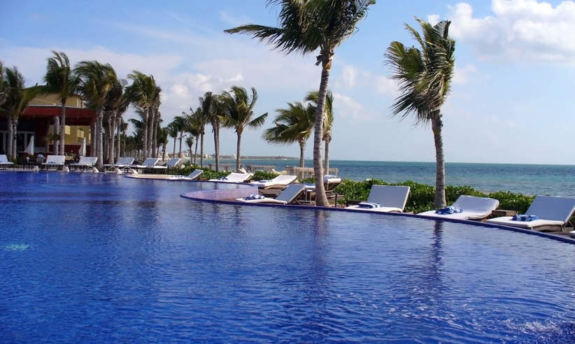 zoetry pool_1.jpg