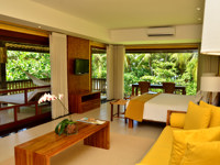 Suite Master Ocean View 1.JPG