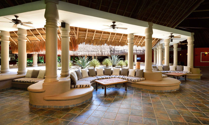 catalonia-playa-maroma-lobby-sillones_2.jpg