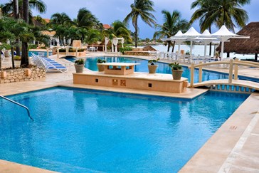 pueave-omni-puerto-aventuras-beach-resort-pool-1.jpg