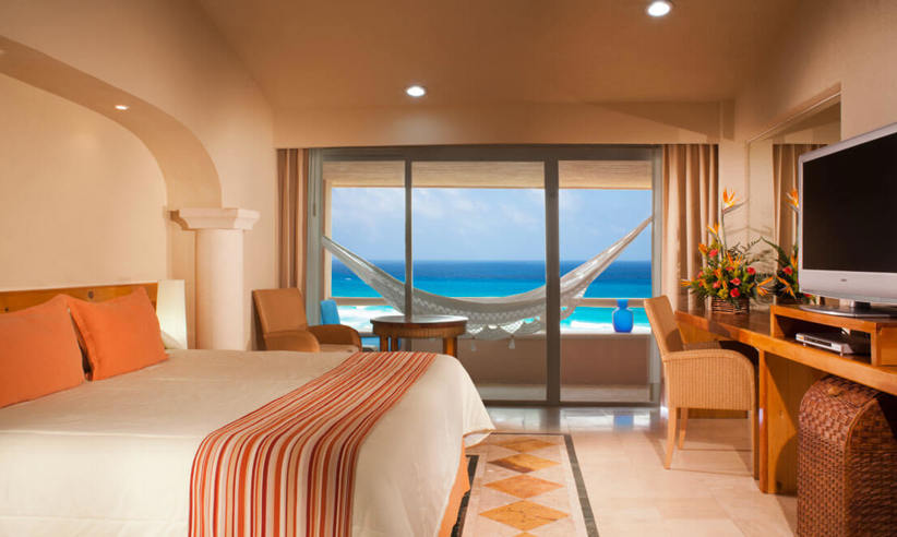 pueave-omni-puerto-aventuras-resort-guest-room-3.jpg