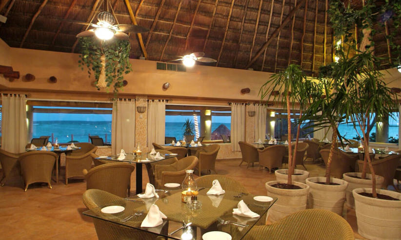 pueave-omni-puerto-aventuras-restaurant-1.jpg
