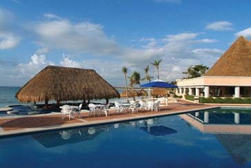 pueave-omni-puerto-aventuras-beach-resort-pool-2.jpg