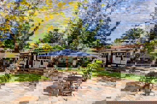 Courtyard.jpg