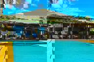 Pool bar.jpg