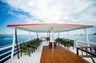 The spacious sun deck