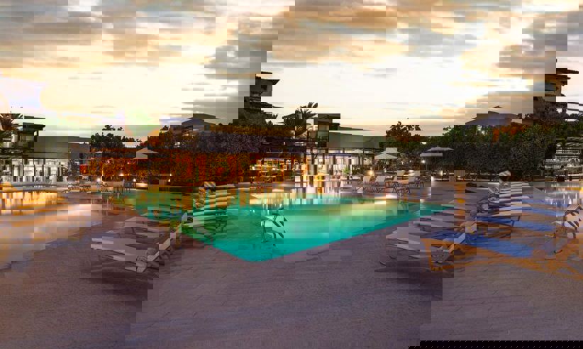 Pool.jpg