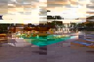 Pool.jpg