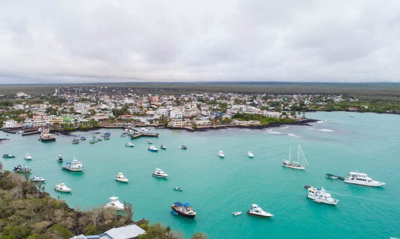 Puerto Ayora.jpg
