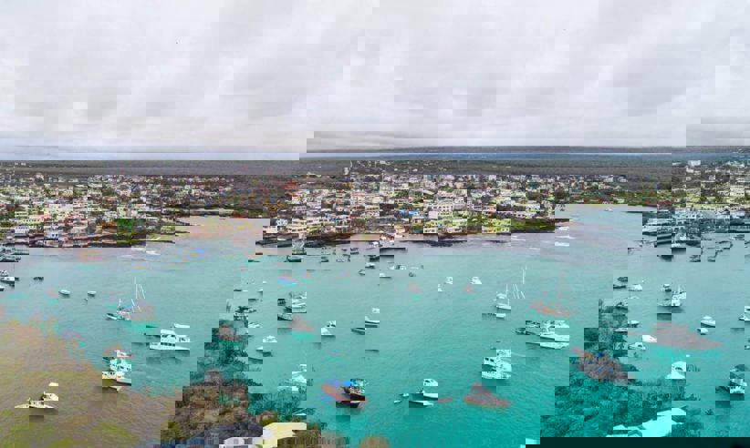 Puerto Ayora.jpg