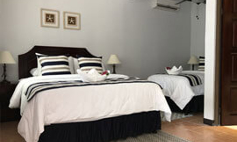 cabins_pic2.jpg