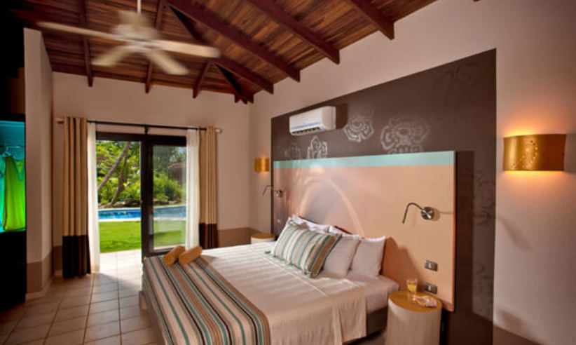 Villa-1-King-Bed-1024x682-640x480.jpg