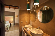 Villa-Bath-1-1024x682-640x480.jpg