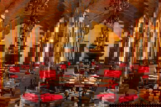 Dining 01 1 2408X1254