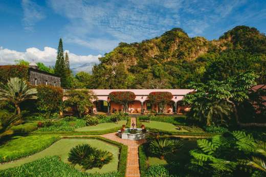 Luxury Lodge with Beautiful Gardens