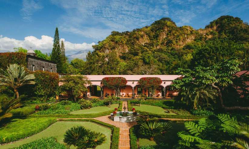 Luxury Lodge with Beautiful Gardens
