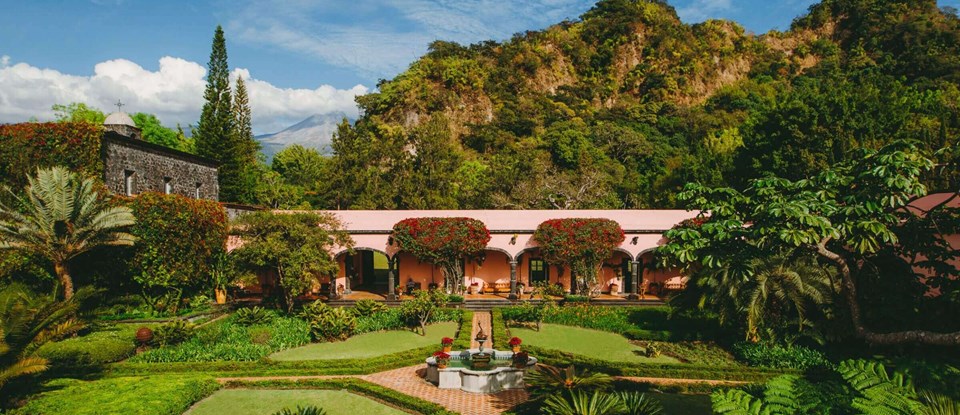 Luxury Lodge with Beautiful Gardens