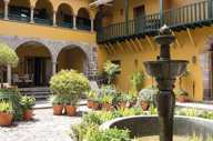 Mon Gst Courtyard06 1600X708