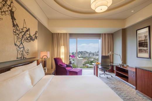 5889 Regent Hotel