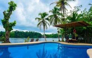 Manatus Hotel