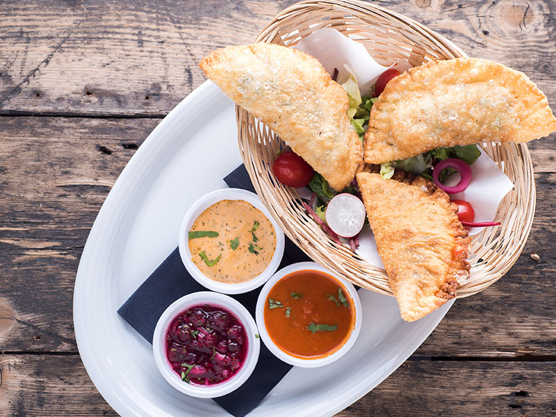 7726 Mixed Cuisine Vivo Latino