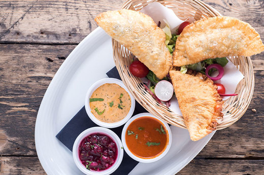 7726 Mixed Cuisine Vivo Latino