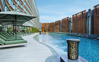 9157 Royal Plaza Hotel