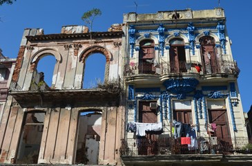 8447 Architecture Of Havana